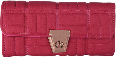

Capreo Casual Pink Clutch
