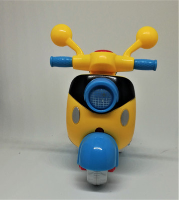 

UC Unbreakable Scooter(Multicolor)