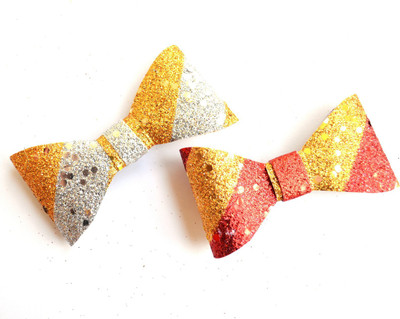 

Pretty Ponytails Set of 2 Striped Glitter Christmas Hair Bow Clip Red,Gold and Red | Gift for girls | Hair Bows | Hair Accessory | Must Have Accessory Hair Clip, Tic Tac Clip, Hair Accessory Set(Red, Gold, Silver)