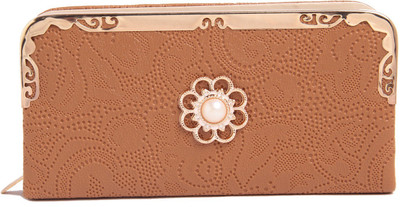 Fiona Trends Casual Tan Clutch