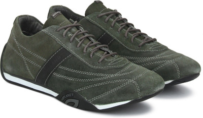 

Woodland Leather Outdoor Shoes For Men(Green, Dgrey