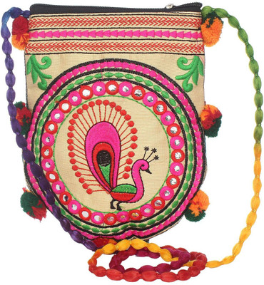 

Bagaholics Girls Casual Beige, Multicolor Silk, Cotton Sling Bag