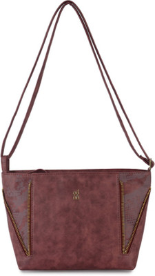 

Baggit Women Casual Purple PU Sling Bag