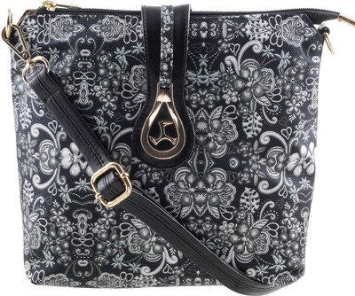 

Mochi Sling Bag(Black)