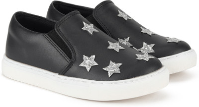 

United Colors of Benetton Girls Slip on Sneakers(Black, 902