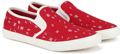 

United Colors of Benetton Boys & Girls Slip on Sneakers(Red, 902