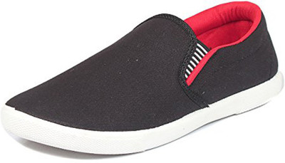 

skytail Sneakers For Men(Multicolor, Black/red