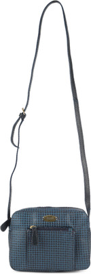 

Hidesign Women Casual Blue Genuine Leather Shoulder Bag