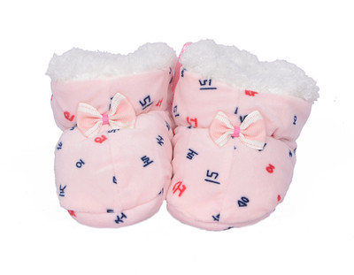 

aroraonlinetraders •New Born Baby Bootie Shoes With Fur For Boys & Girls Booties(Toe to Heel Length - 10 cm Pink)