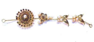 

Proplady Wedding Hair Collection Stylish Rhinestone & Pearl Stud Hair Chain for Girls & Women|Bridal Hair Accessories|Designer Hair Chain, Hair Pin, Hair Clip, Hair Band, Back Pin, Hair Accessory Set(Gold)