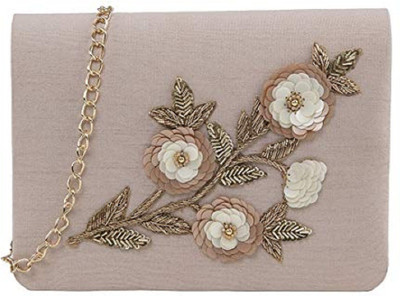 

Niche Party Beige Clutch