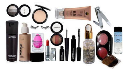 

caroline Sponge puff, Mac studio fix Compact, makeup pro long wear spf 30 foundation, Liquid Last EyeLiner, Haute and Naughty Mascara, Eyeshadow Fard A Joues Mineraliz (set of 2), Pre+Prime moisture infusion serum, smoothing perfect primer, Two shade Blus