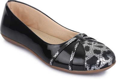 

Garg Garg Women Black Bellies (Black) Bellies For Women(Black