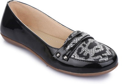 

Garg Garg Women Black Bellies (Black) Bellies For Women(Black