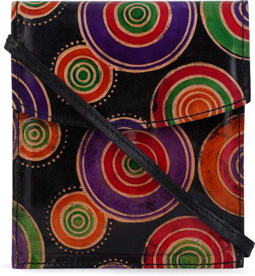 

Zadell Designs Women Casual Black Genuine Leather Sling Bag