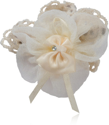 

FUNKRAFTS Trendy Cream Fabric Hair Clip for Girls Hair Clip(Beige)
