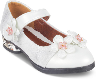 

KITTENS Girls Slip on Ballerinas(White