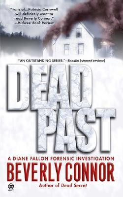 Dead Past(English, Paperback, Connor Beverly)