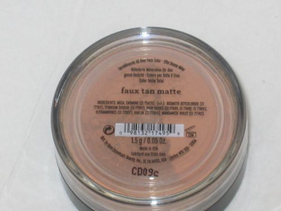 

Bare Escentuals Faux Tan Matte Face Color(Brown)