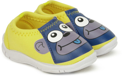 

Bubblegummers Boys Slip on Walking Shoes(Yellow