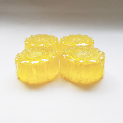 

Pics And You Yellow Lemon Aroma Sunflower Handmade Soap Pack 4 (2 Soaps, 2.5 x 2.5 x 1.5 inch, 100 gram)(10 g, Pack of 4)