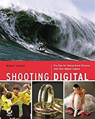 Shooting Digital(English, Paperback, Aaland Mikkel)
