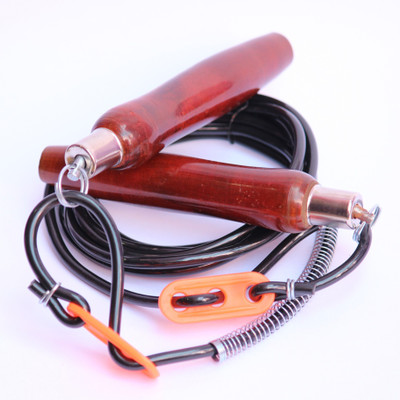 

Zava skipping rope Freestyle Skipping Rope(White, Length: 270 inch), Black & brown