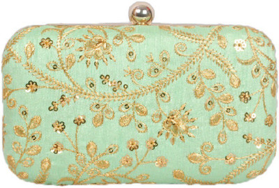 

Your Pretty Closet Party Green Clutch