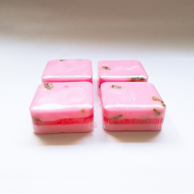 

Pics And You Rose Aroma Pink Square Rose Petals Handmade Soap Pack 4 (2 Soaps, 2.5 x 2.5 x 1 inch, 100 gram)(10 g, Pack of 4)
