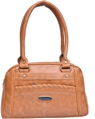 

Al Jazeera Shoulder Bag(Tan)