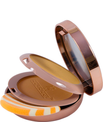 

MELANIA Half N Half Tri Dimensional Oil-Control Compact