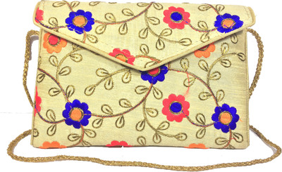 

VeePlay Women Casual Multicolor Brocade Sling Bag