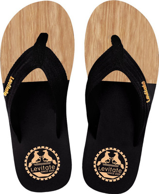 

Levitate Flip Flops, Black wood