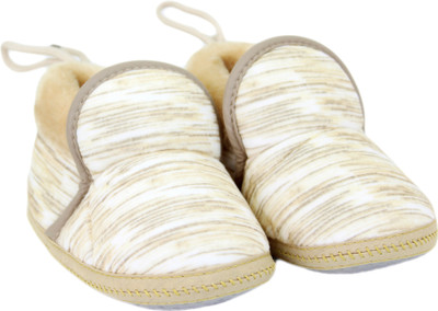 

Neska Moda 0 To 12 Month Baby Booties(Toe to Heel Length - 12 cm Beige, White)