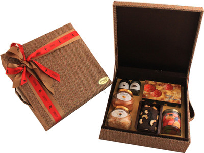

Zoroy Luxury Chocolate Christmas Eco friendly Jute Hamper Box Fudges(600 g)