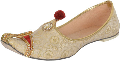 

pahnawa Mojari Mojaris For Men(Gold, Multicolor