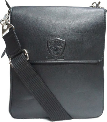 

Urbanity LB-027_Black Waterproof Multipurpose Bag(Black, 5 L)