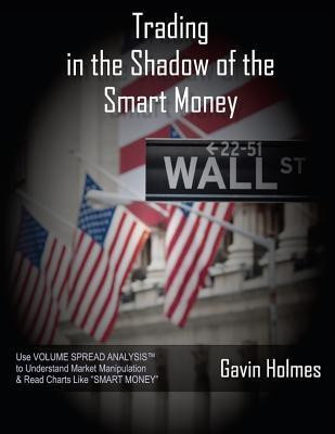 Trading In the Shadow of the Smart Money(English, Paperback, Williams Tom)