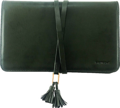 

SHOWBOAT Casual, Party Green Clutch