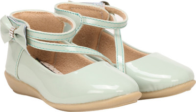 

Buckled Up Girls Velcro Mary Janes(Green