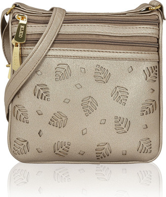 

Kleio Women Formal, Casual Beige PU Sling Bag