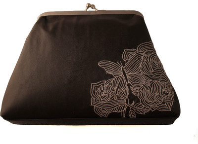

PriyaRose Casual Black Clutch