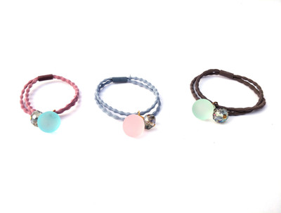 

Akki Collection STONE016 Hair Band(Multicolor)