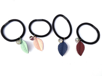 

Akki Collection HAIR BANDS0004 Hair Band(Multicolor)
