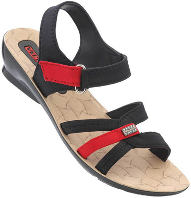 

VKC PRIDE Girls Velcro Heels(Black, Black red 27112