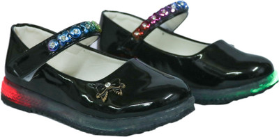 

FEETWELL Girls Velcro Ballerinas(Black