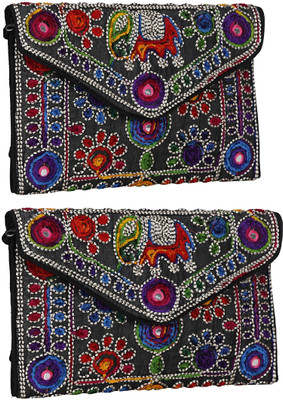 

SUVASANA Women Casual Black Cotton Sling Bag