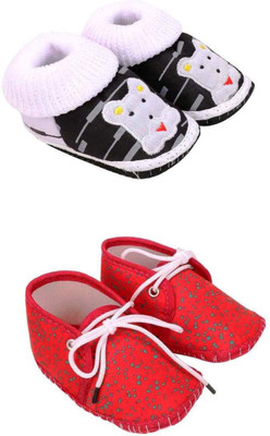 

aroraonlinetraders New Born Baby Bootie Shoes For Boys & Girls (Multicolor) Booties(Toe to Heel Length - 10 cm Multicolor)