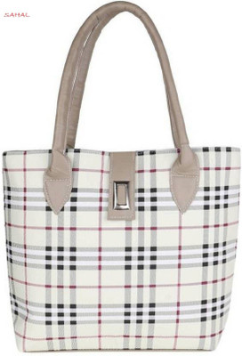 

SAHAL Hand-held Bag(Multicolor)