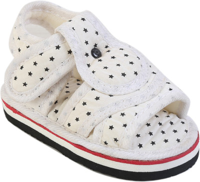 

Chiu Boys & Girls Velcro Flats(White
